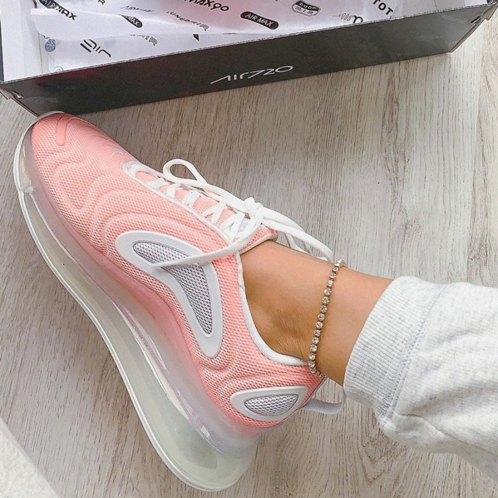 Nike Air Max 720